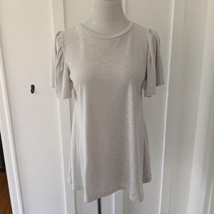 Piper and Scoot flutter sleeve top M